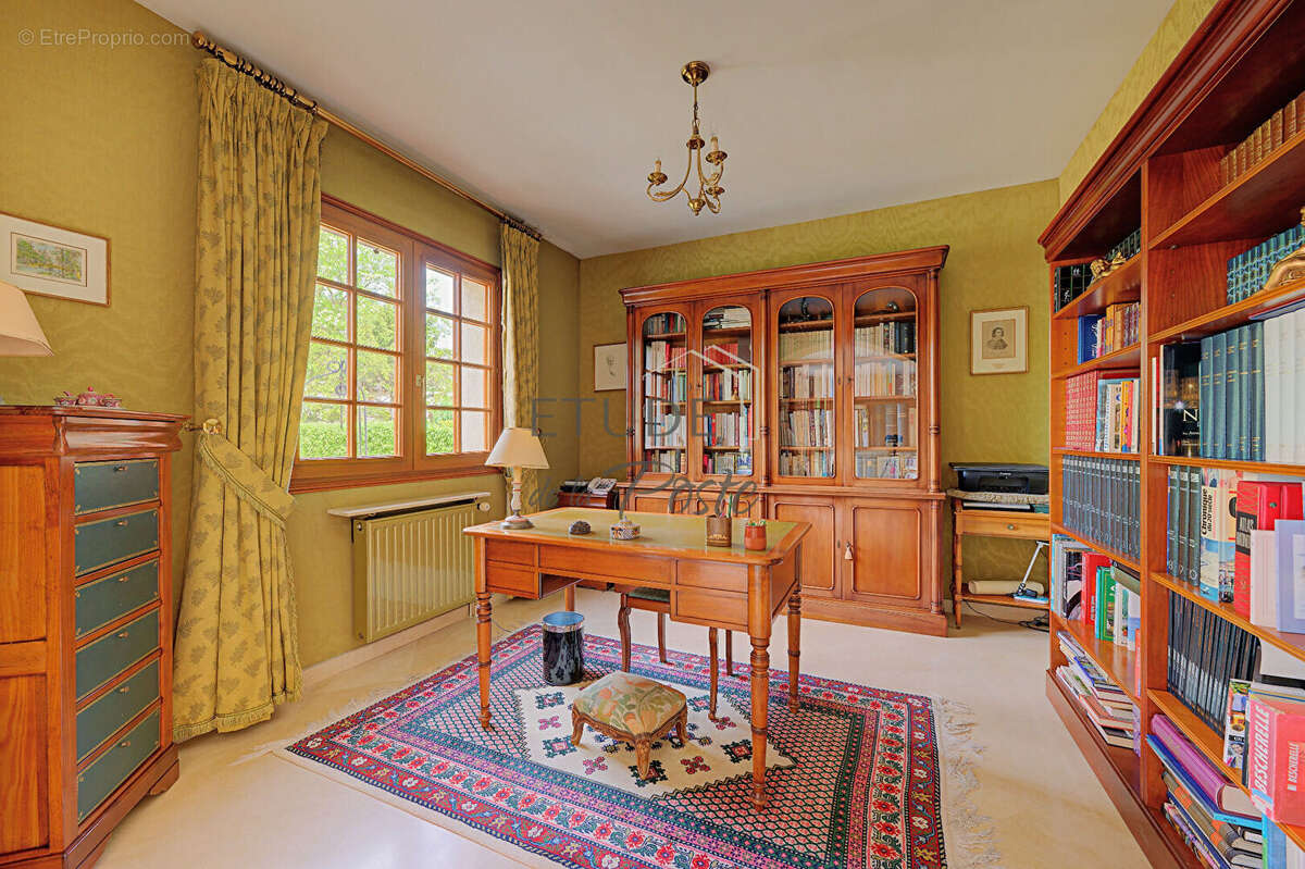 Maison à YERRES