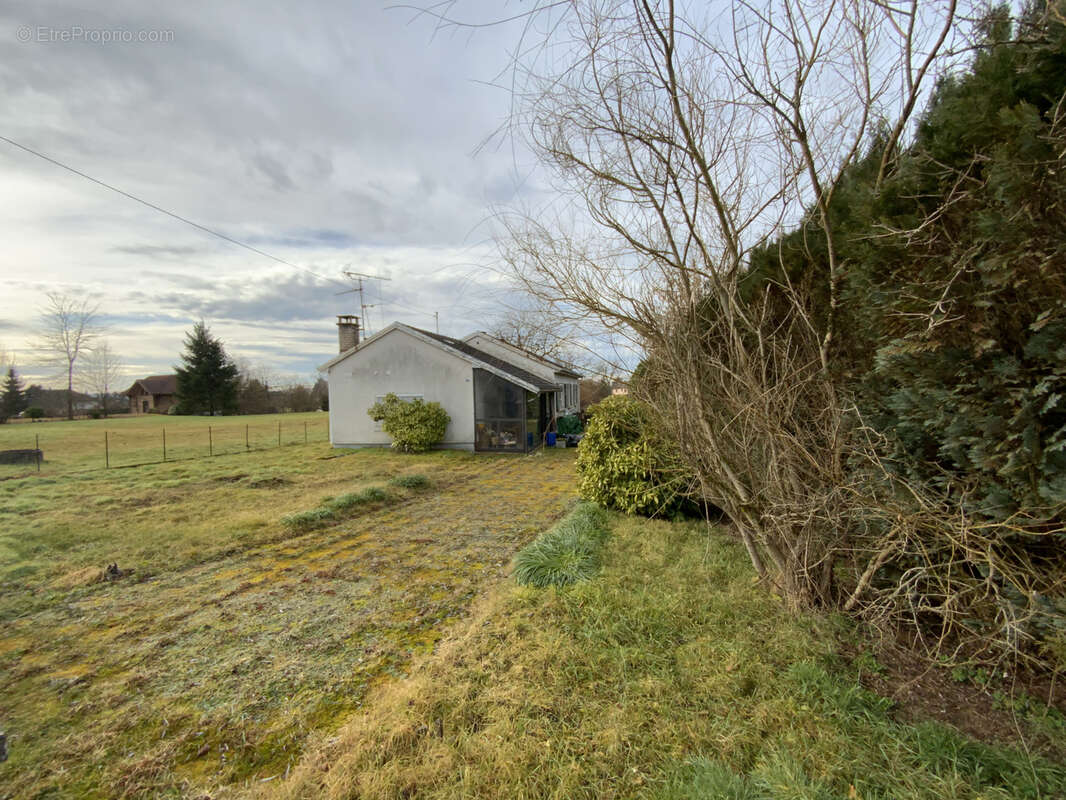 Maison à FROIDECONCHE