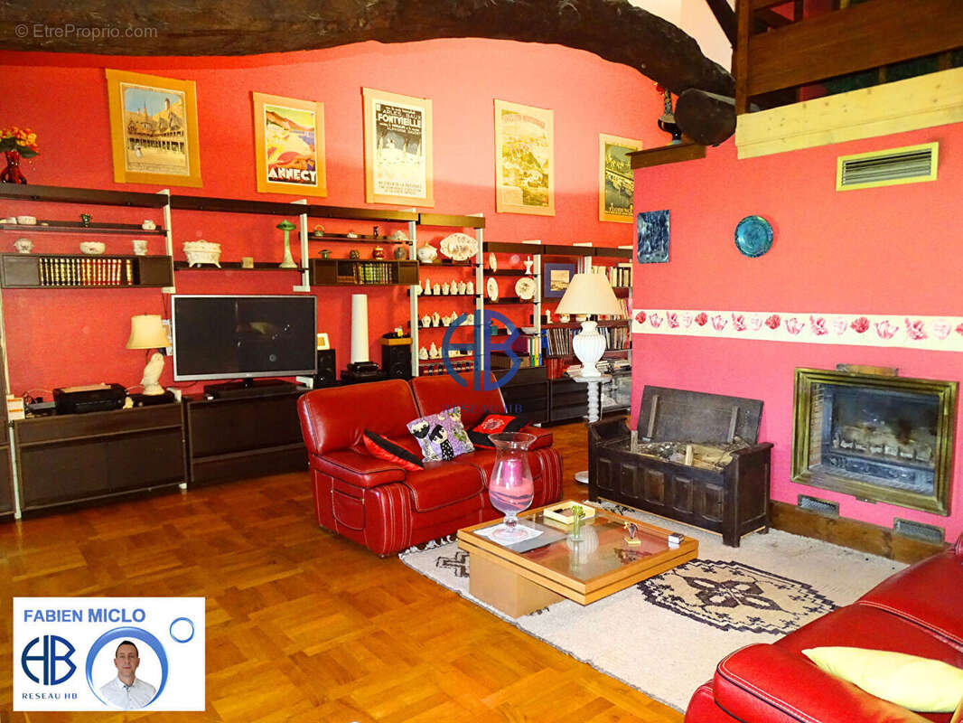 Maison à VILLETTE-SUR-AIN