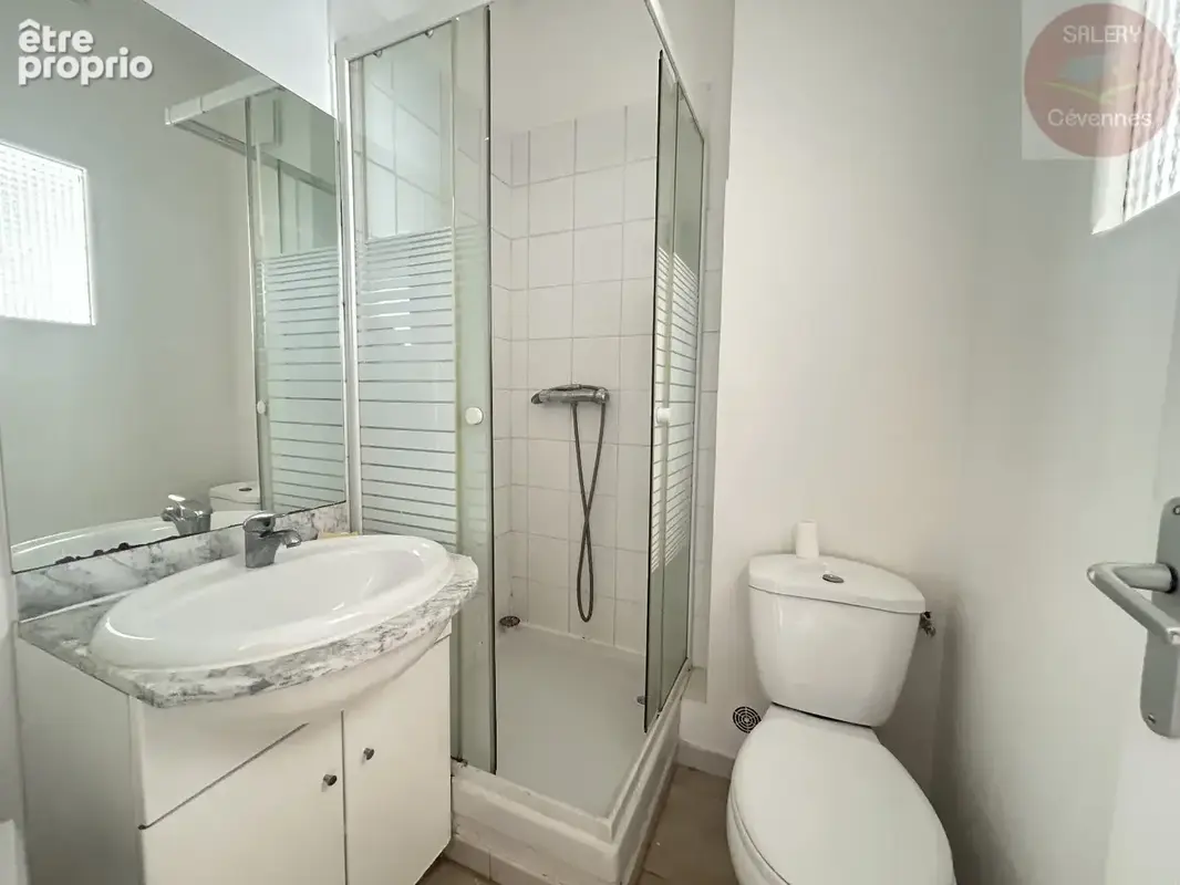 ANDUZE  Appartement T4 lumineux au cur du village - photo 5