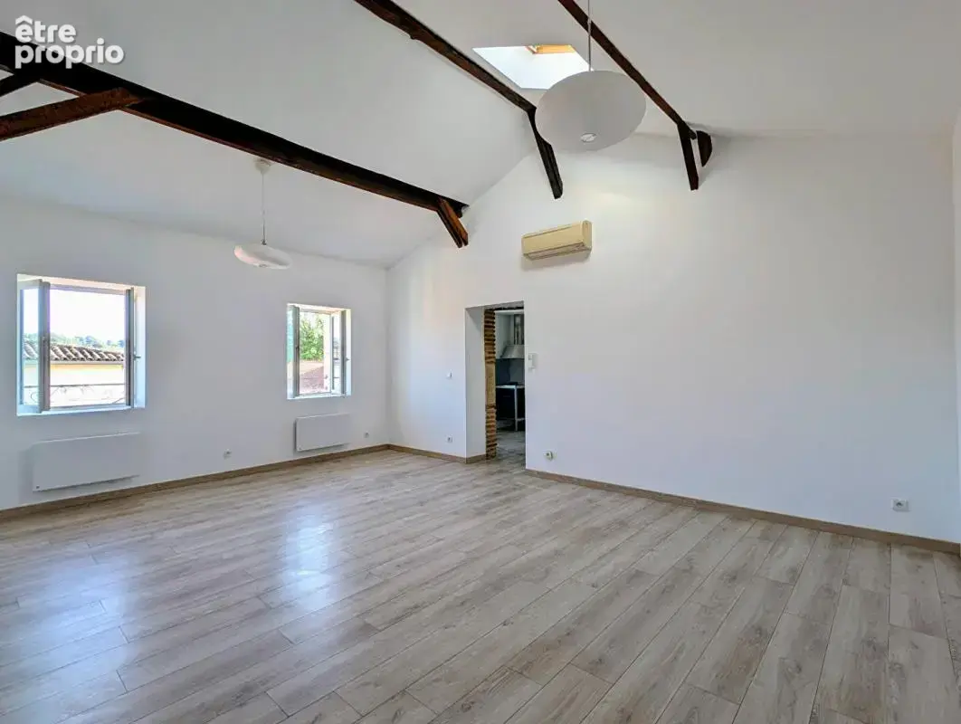 Appartement à CAZERES