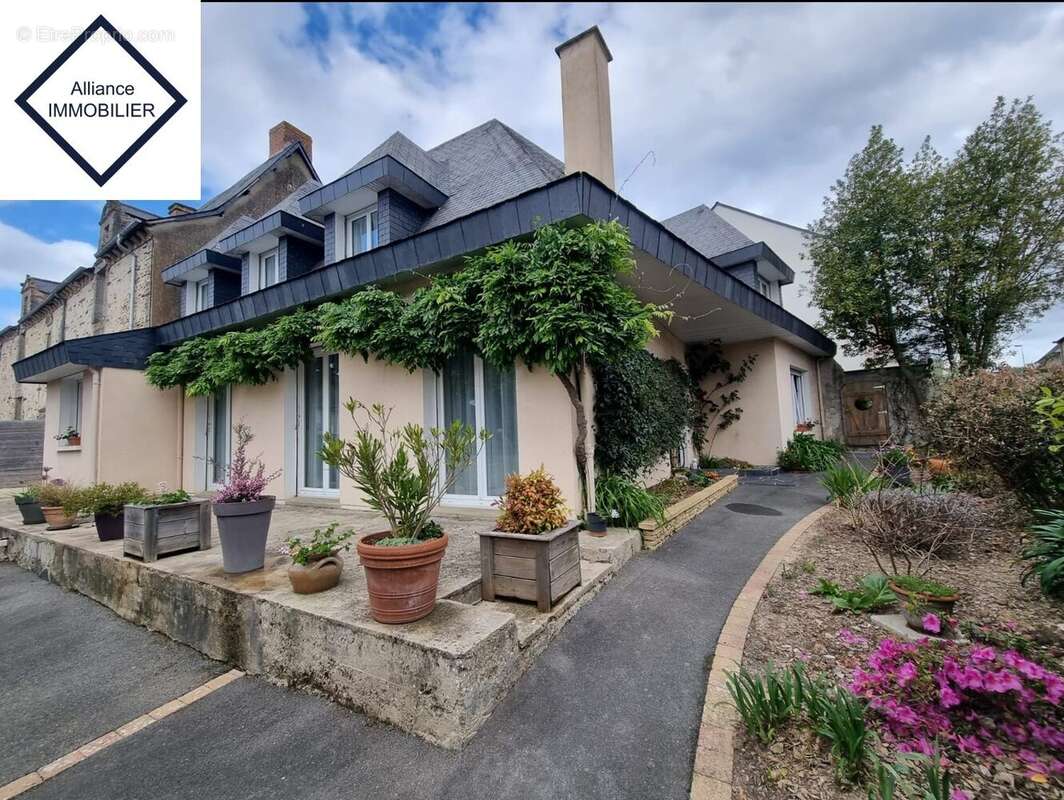 Maison à MONTAUBAN-DE-BRETAGNE