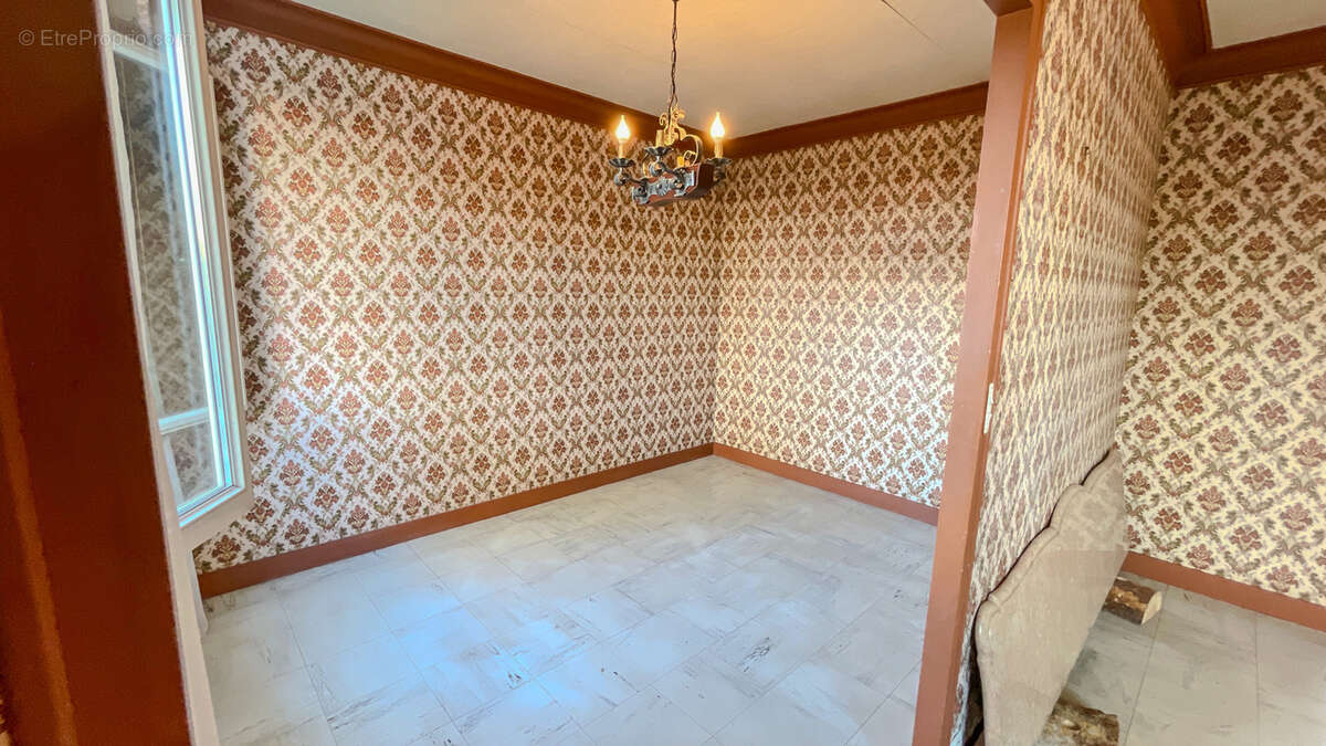 Appartement à HOUILLES