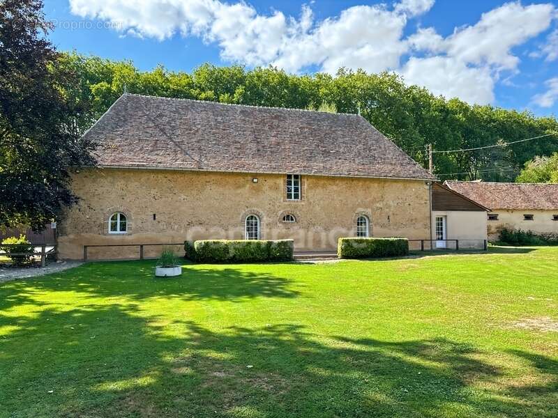 Propriéte à vendre Gite de groupe avec maison d'habitation - photo 2
