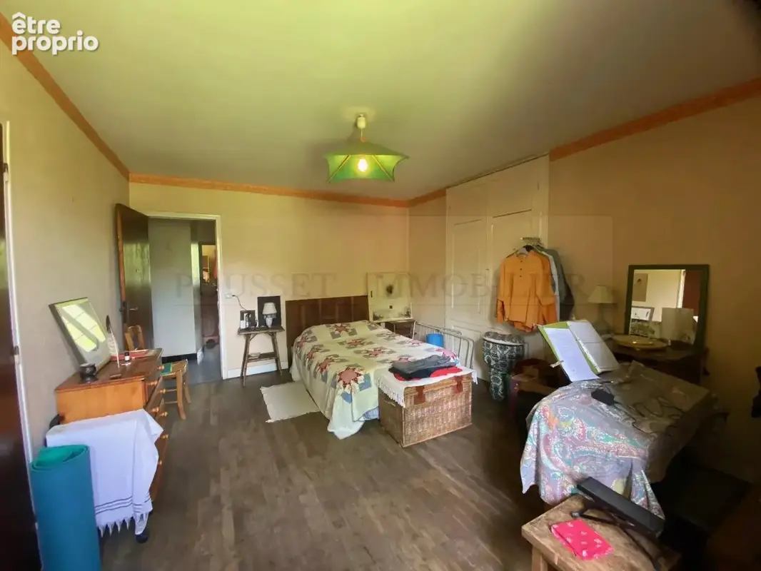 Joie propriété en pierre, comprenant une maison d’habitation, un appartement indépendant, une grande grange en pierre et dépenda - photo 9