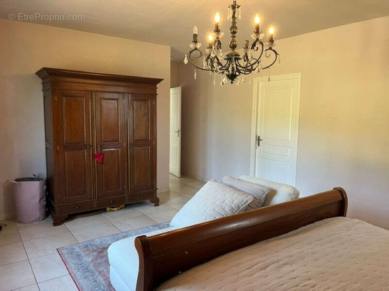 Maison à VAYRES