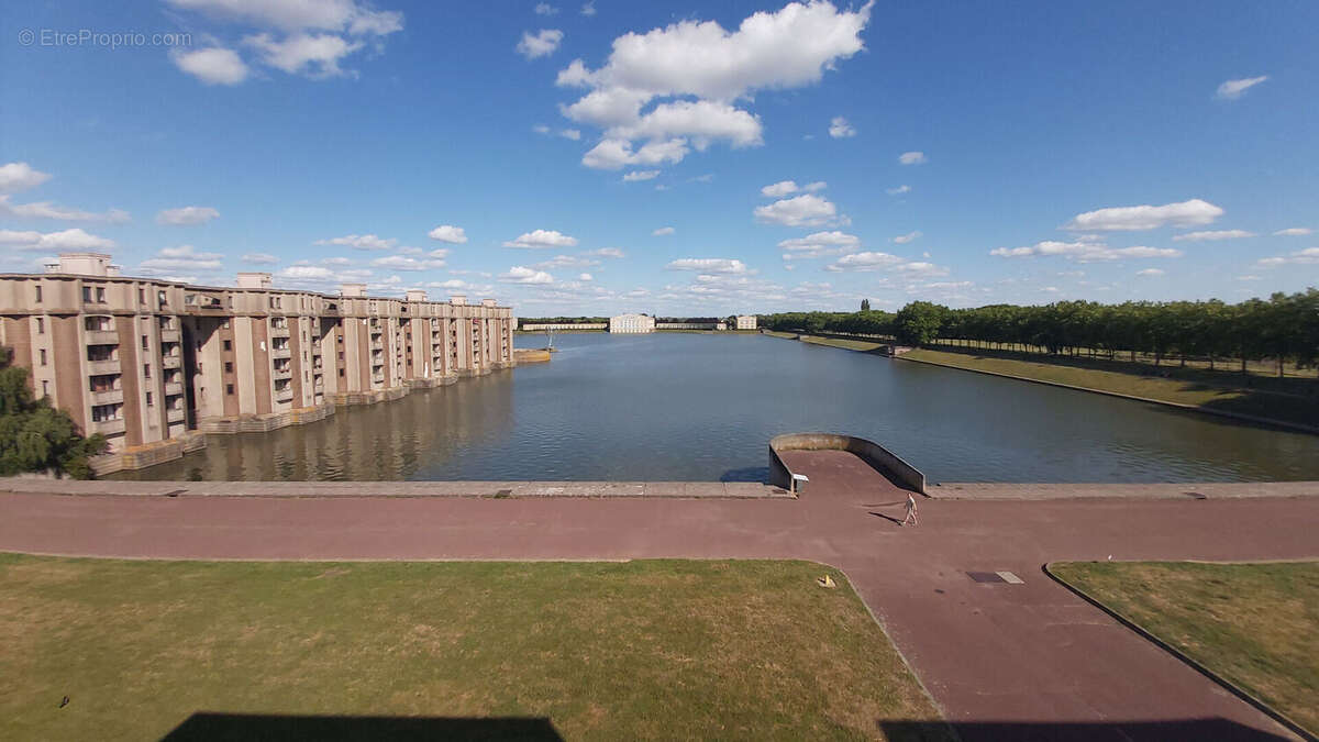 Appartement à MONTIGNY-LE-BRETONNEUX