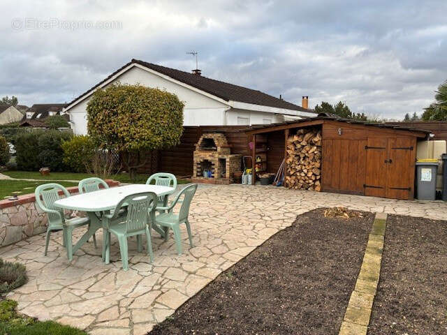 Maison à LE MEE-SUR-SEINE