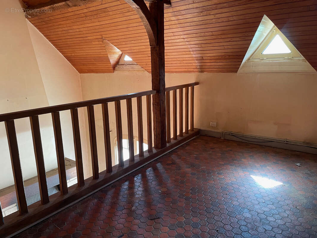 Maison à JOUY-SUR-MORIN