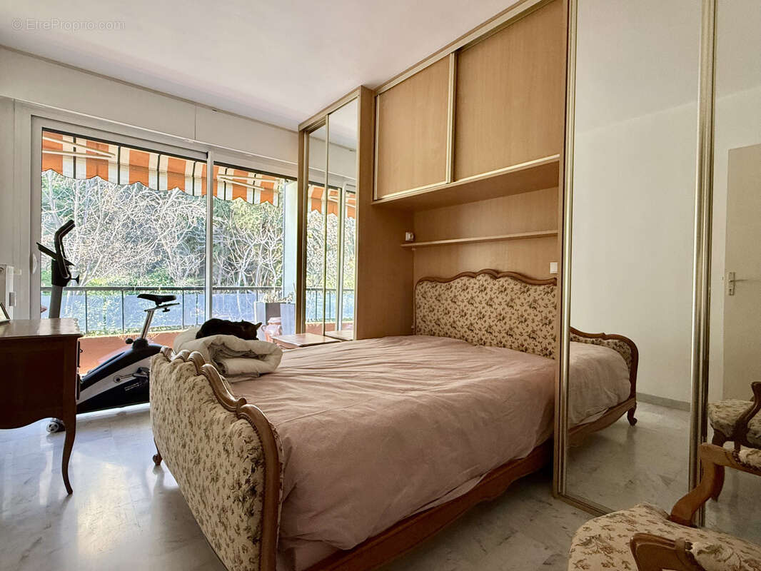 Appartement à ROQUEBRUNE-CAP-MARTIN