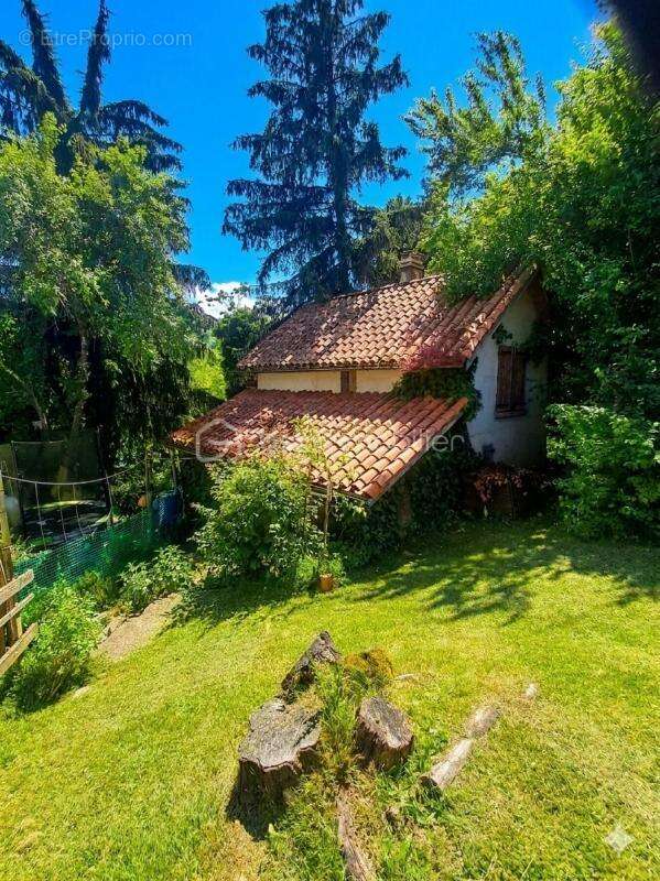Opportunité Rare : Maison rapportant 8% de Rendement Brut - Idéal Investisseur ou Projet Familial - photo 3