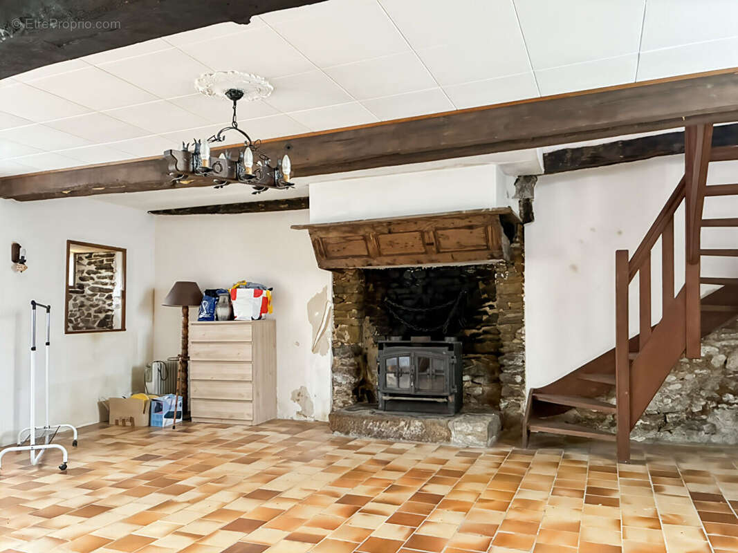 Maison à ANTRAIN