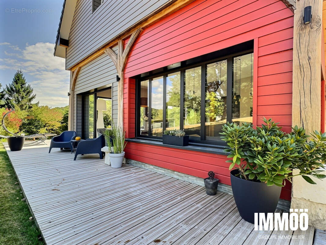 Maison 176 m² à Saint-Aubin-Epinay  - photo 2