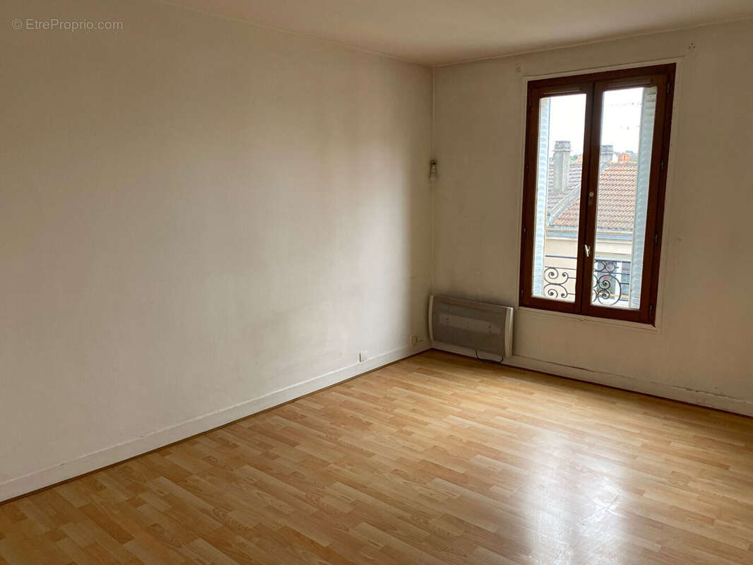 Appartement à NANTERRE