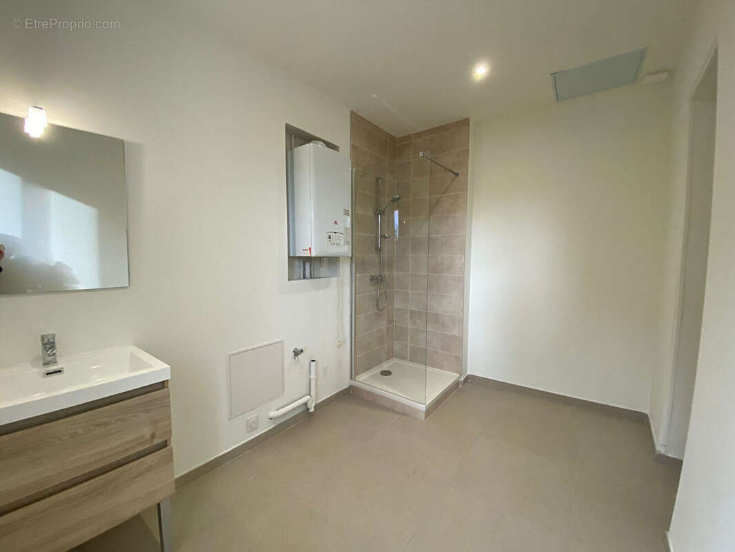 Appartement à ROMANS-SUR-ISERE