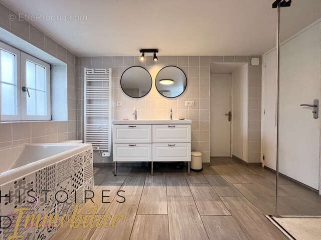 Maison à SAINT-MARTIN-DE-BOSCHERVILLE