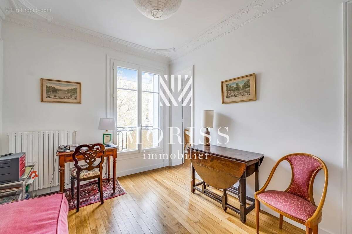 Appartement à PARIS-17E