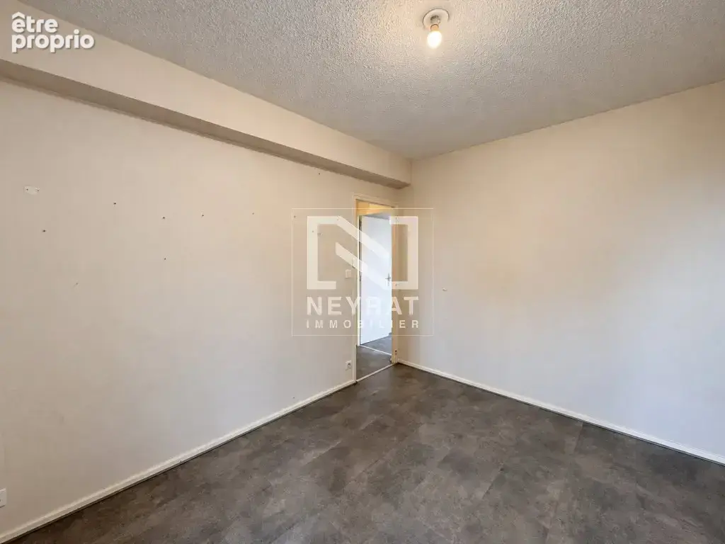 Appartement rénové deux chambres + dressing - photo 6