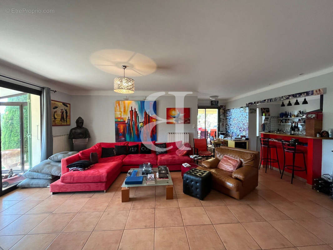 Maison 316 m² à Beaumes-De-Venise  - photo 4