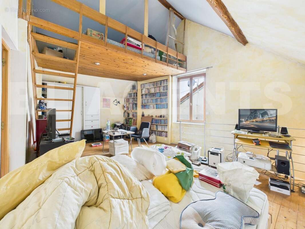 CAM04006G0-PR0043-STILL006 - Maison à SOISY-SUR-SEINE