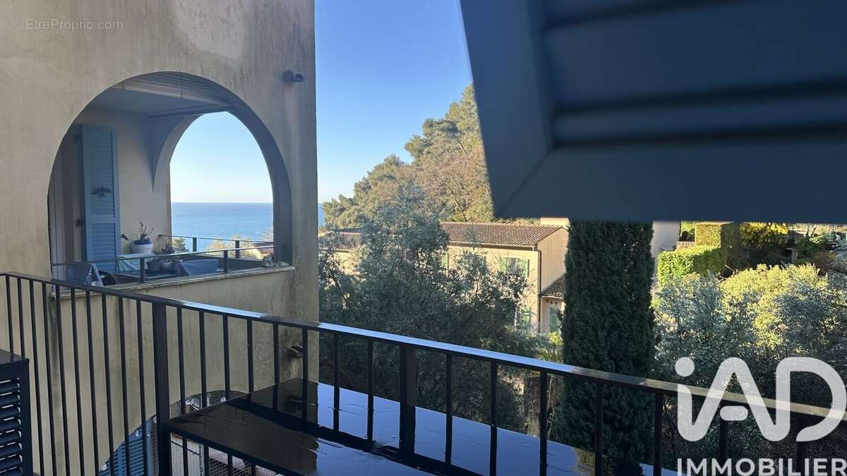 Photo 3 - Appartement à ROQUEBRUNE-CAP-MARTIN