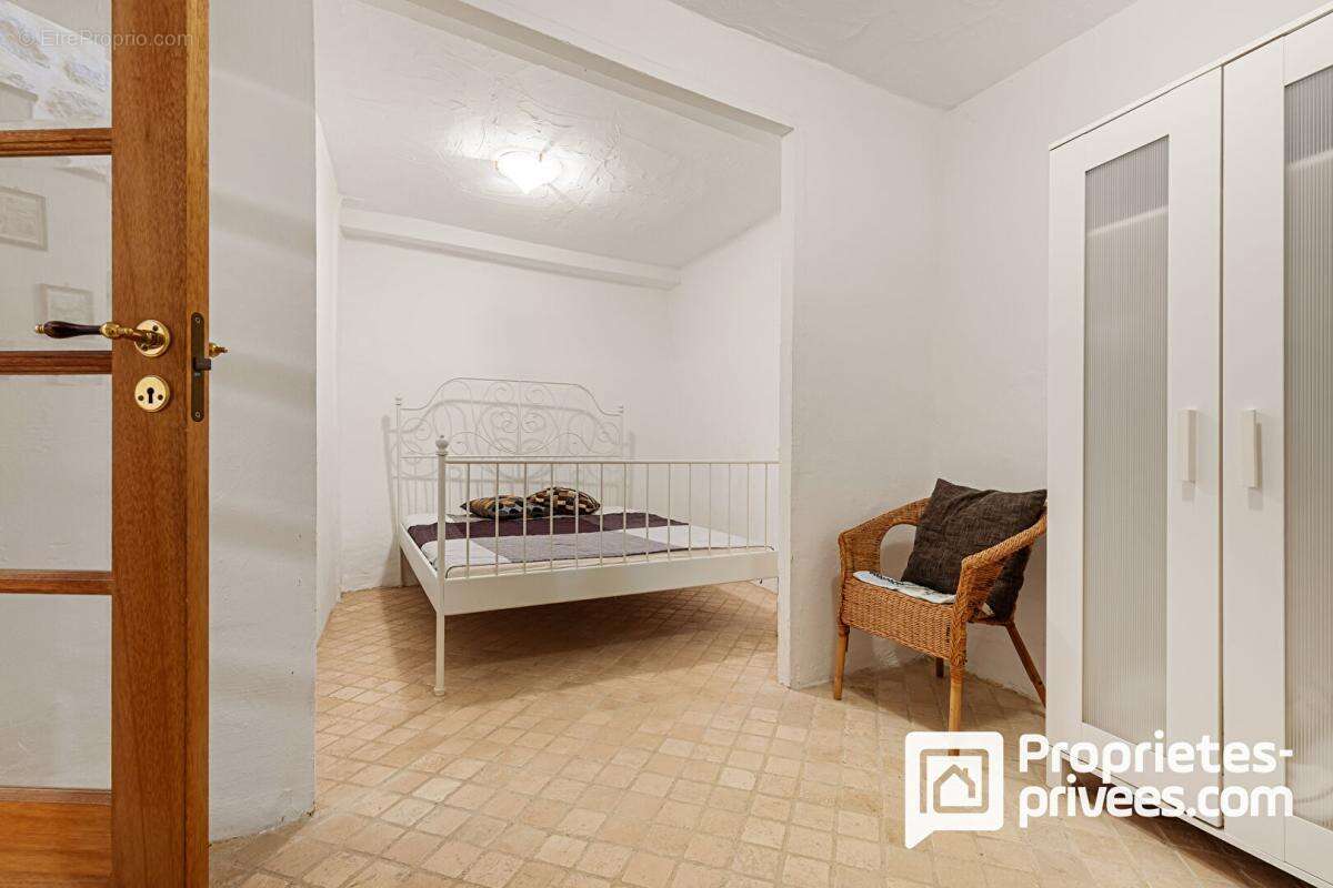 Maison à MONTAUROUX