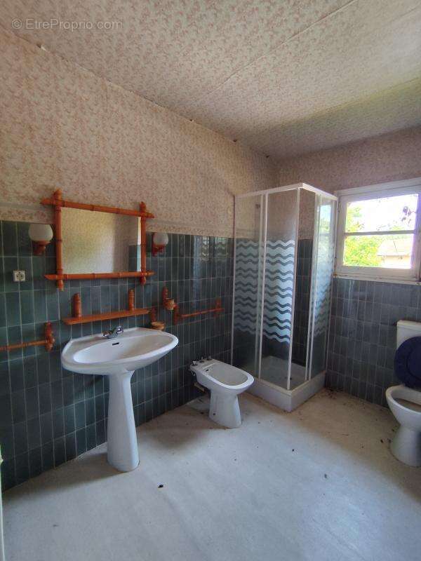 Maison à SAINT-JULIEN-EN-BORN