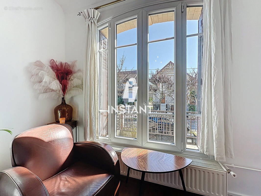 Maison à SAINT-MAUR-DES-FOSSES