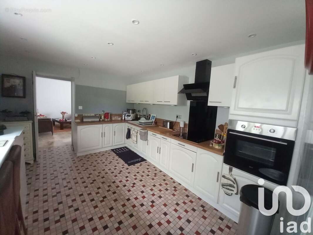 Maison 155 m² à Saint-Aubin-Du-Desert  - photo 9