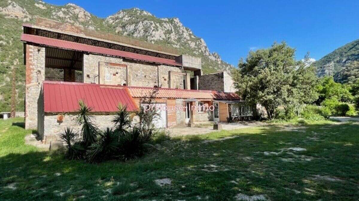 200 m² à Fuilla  - photo 2