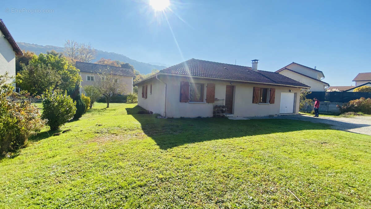 Maison à SAINT-AUPRE