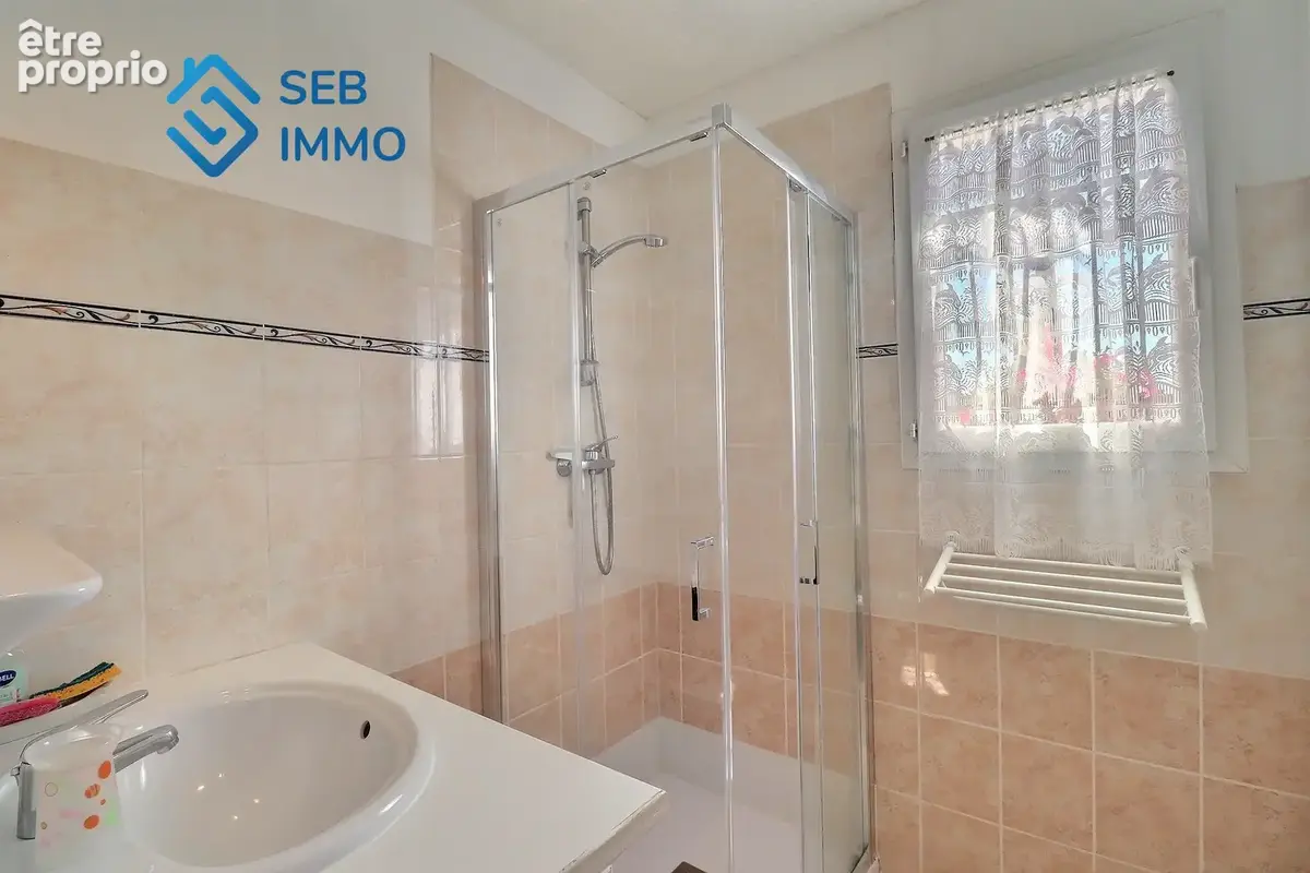 Maison 125 m2   Viager occupé deux têtes avec quatre chambres, piscine et véranda ensolei - photo 11