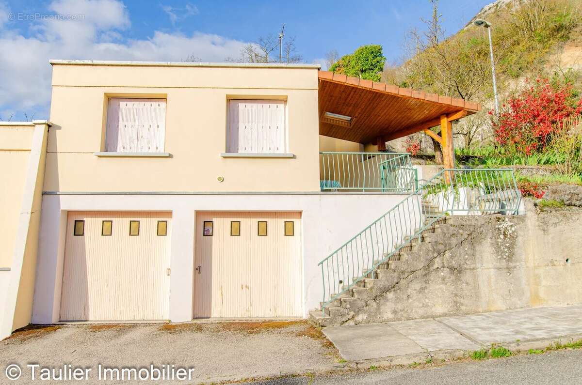 Maison à PONT-EN-ROYANS