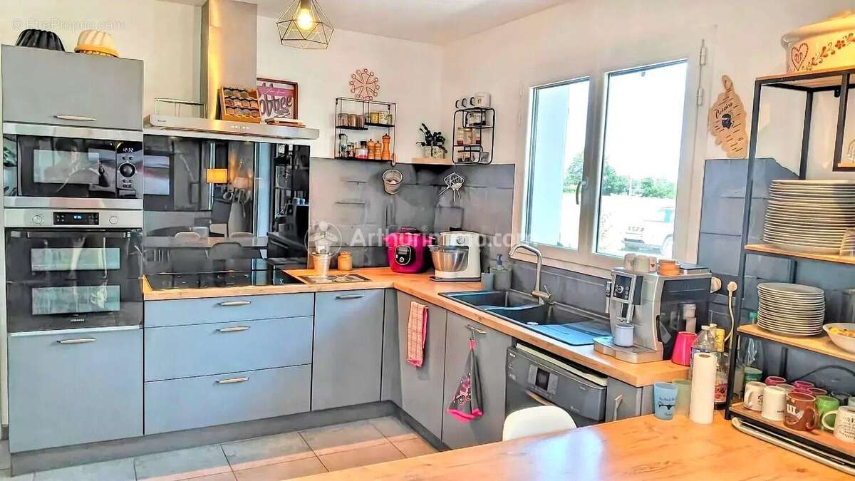 Appartement à SOUAL