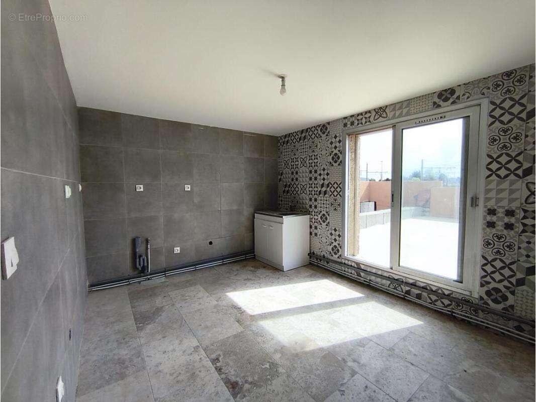 Appartement à MARSEILLE-15E