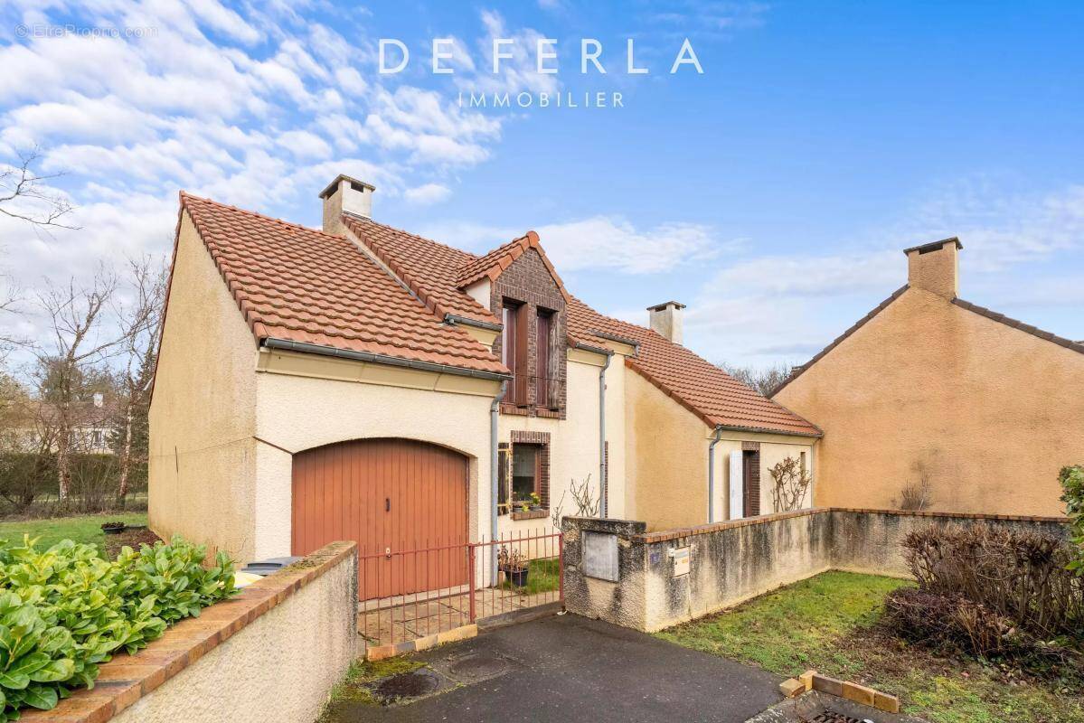 Maison à GUYANCOURT