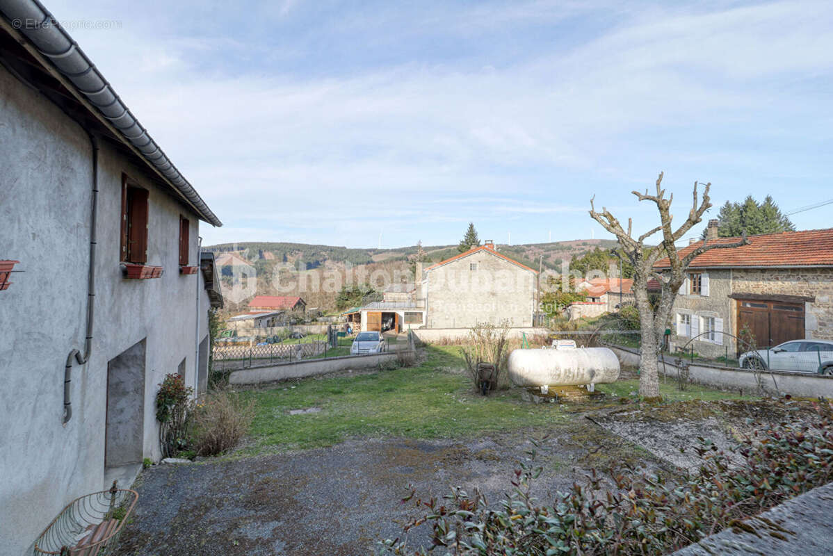Châtel Montagne, Maison de 146.35 m² - photo 4
