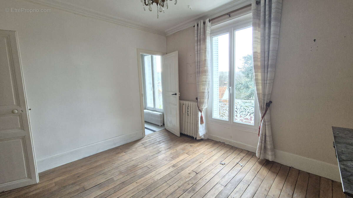 Maison à CHAUMONT-EN-VEXIN