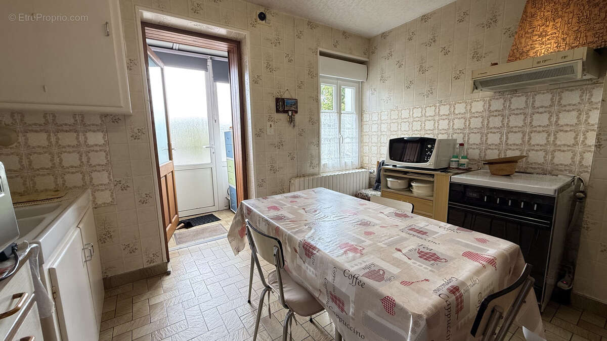 Autre à VICHY