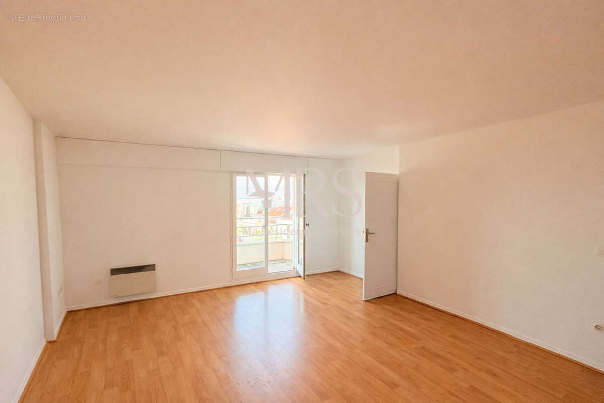 Appartement 32 m² à Rueil-Malmaison  - photo 2