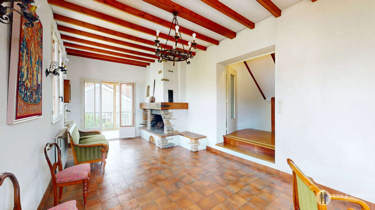 Maison à SAINT-MARTIN-D&#039;HERES