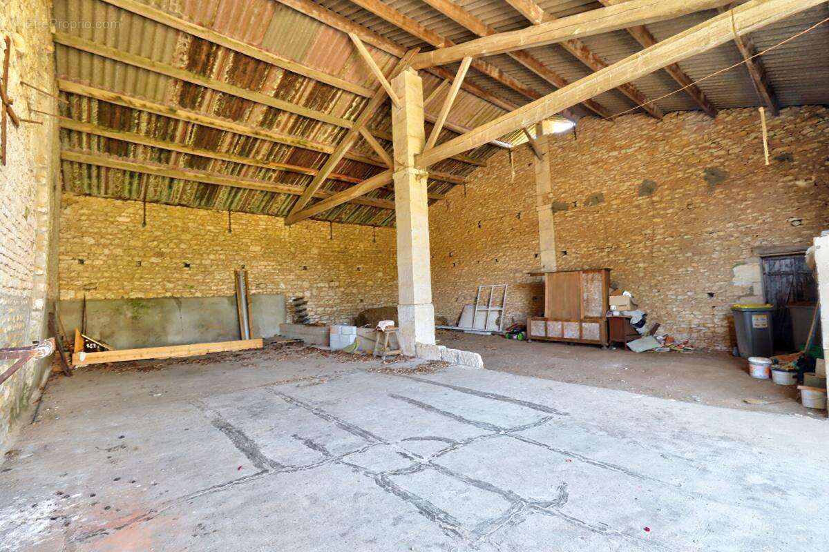 Maison à VILLIERS-EN-PLAINE