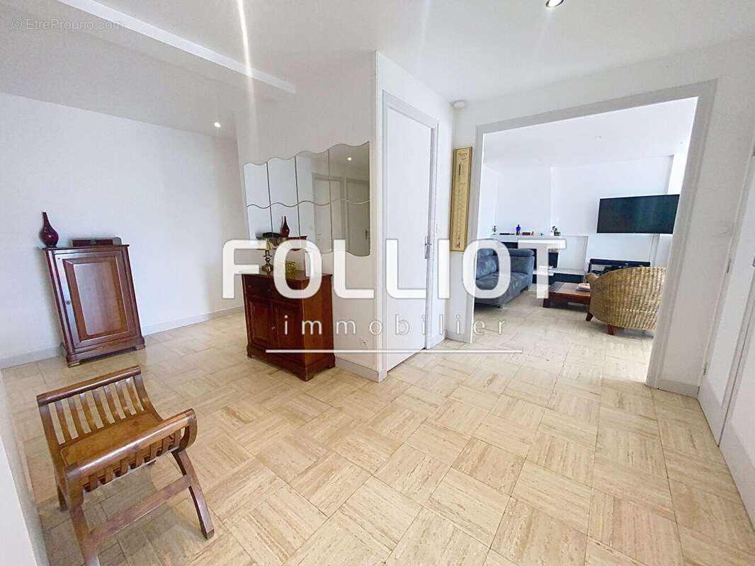 Appartement à FOUGERES