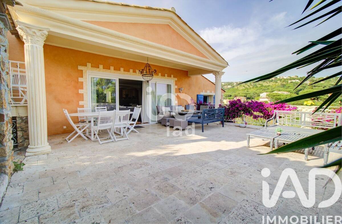 Photo 1 - Maison à LES ISSAMBRES