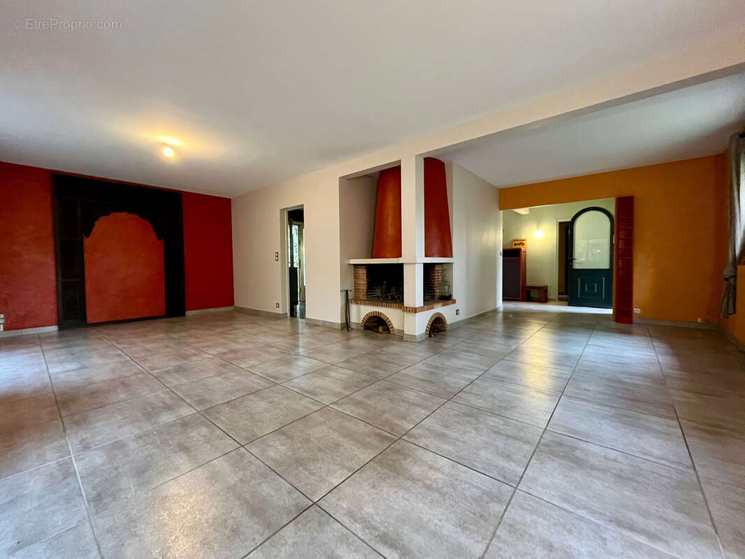 Maison à LES PONTS-DE-CE