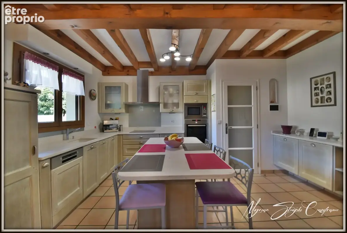 Maison Landaise à vendre 6 pièces de 157 m² (40) Soustons, commerces à pied, au calme - photo 3