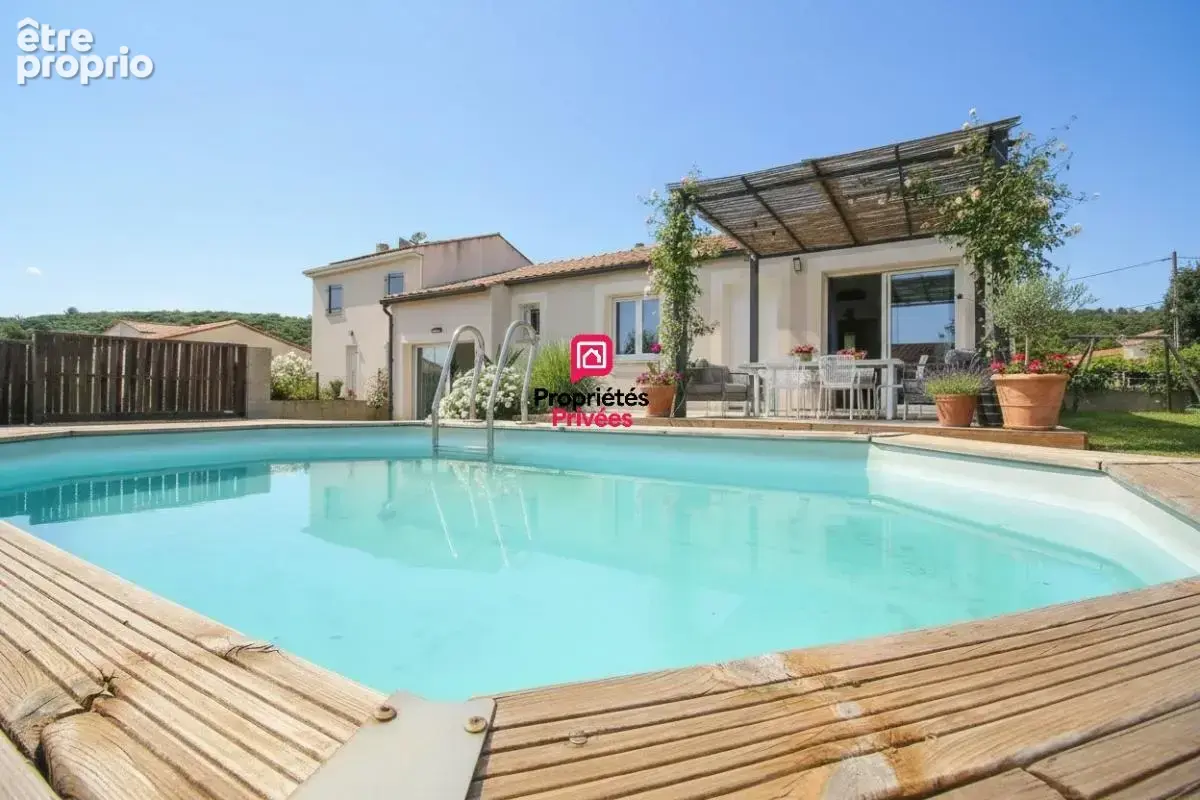 Maison 3 chambres 92 m² de plain pied avec piscine à Vacquieres - photo 3