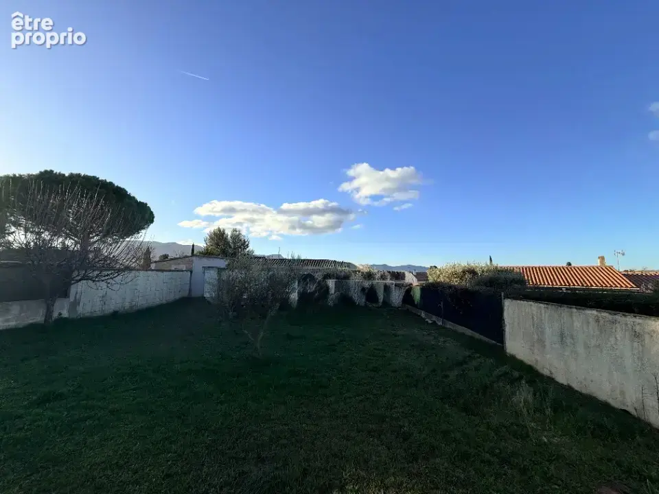 Terrain à POURRIERES