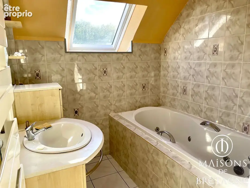 Ensemble immobilier à Rédéné 10 pièces 270 m2 - photo 7