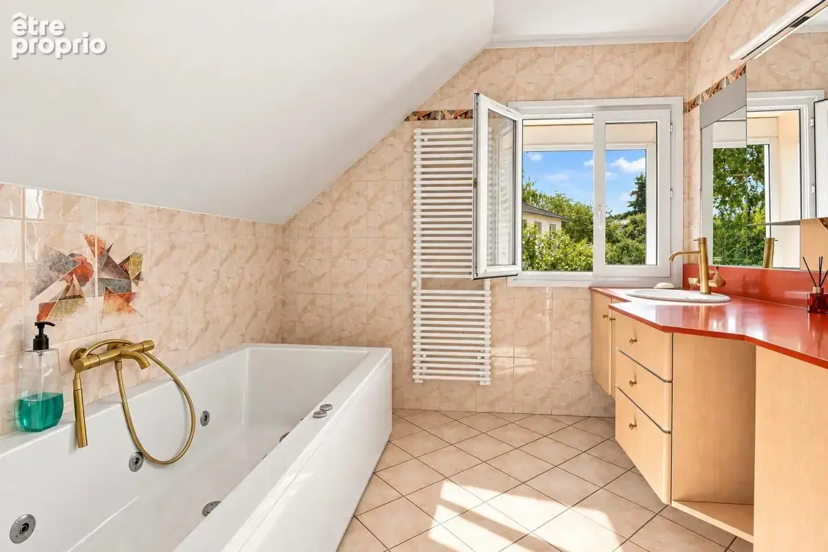 Maison de 9 pièces de 185 m² à Orgeval - photo 9
